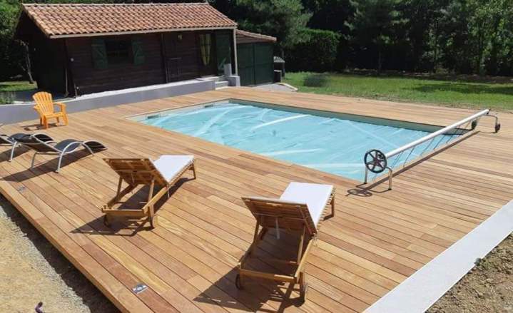 Terrasse pour piscines près de Castres