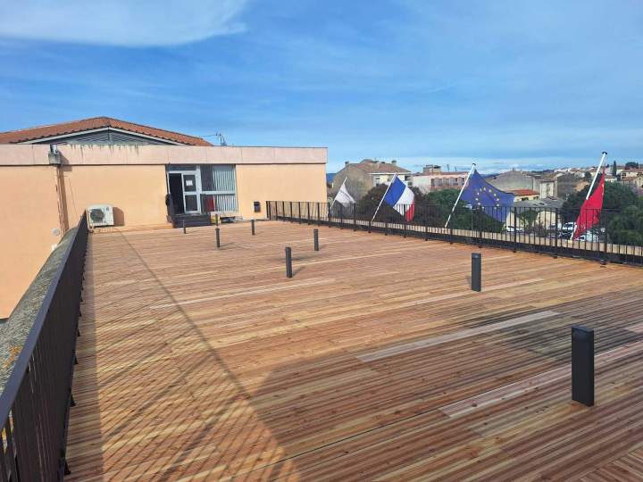 Pose de terrasse extérieur près de Castres