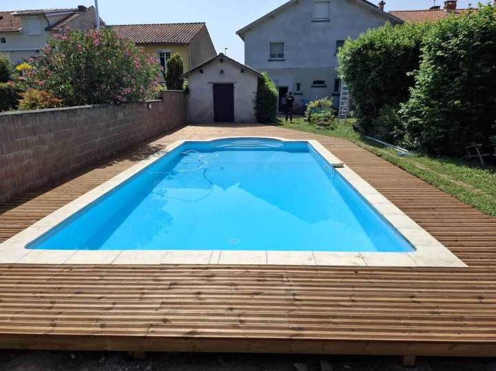 Pose de terrasse près de Castres