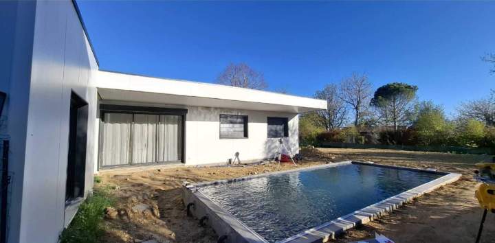 Terrasse pour piscine près de Castres