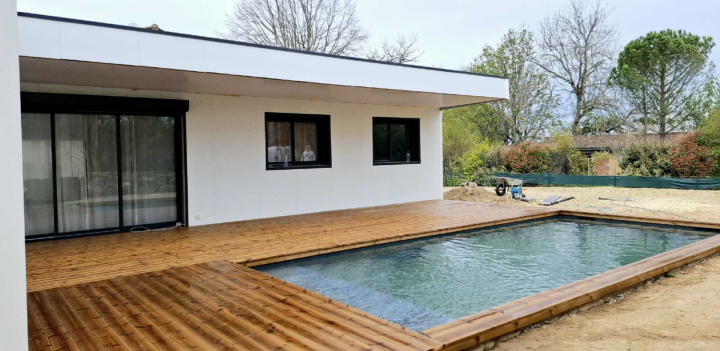 Terrasse pour piscine près de Castres