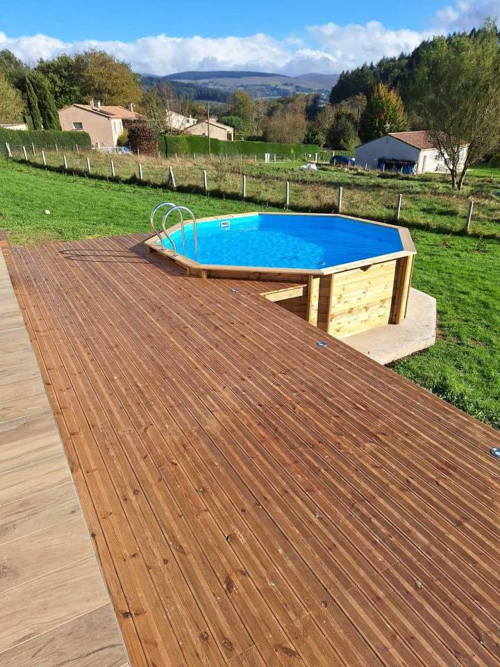 Pose de terrasse extérieur près de Castres